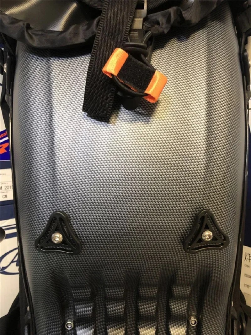 25L Carbon Fiber Fashion Power - Sack Race Bag recensione e prezzo
